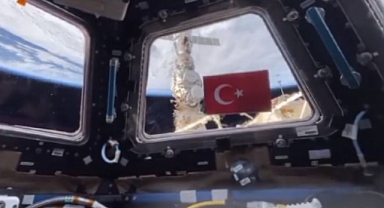 Cumhuriyetin 100. Yılı uzayda da kutlandı