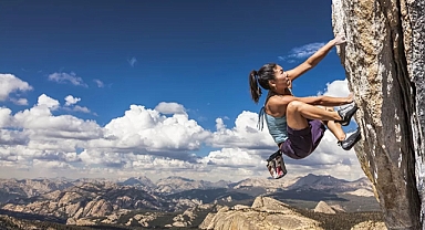 Dağa tırmanırken 27 metreden düşen öğrenci hayatını kaybetti