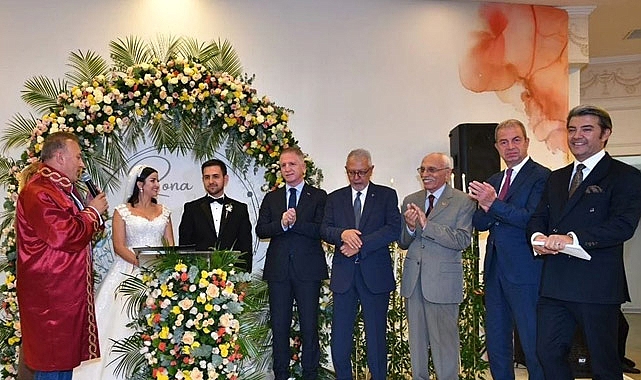 Gazeteci Anıl Sural meslektaşı Rona Doğan'la evlendi