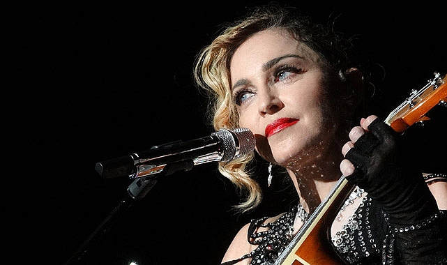 Madonna konserinde kriz! Sevenleri tepki gösterdi, bilet paralarını geri istedi