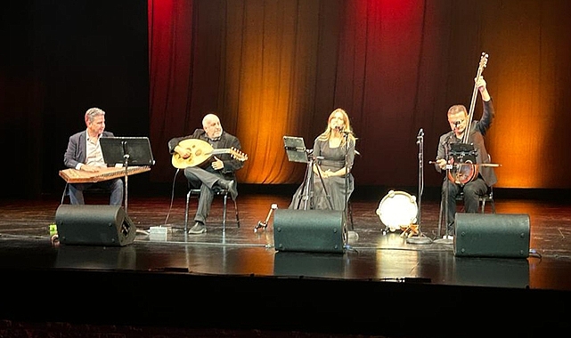 'Sezen Aksu şarkıları' Chicagolu Türkleri bir araya getirdi: Her dilden seyirci katıldı