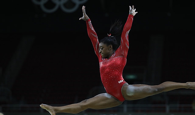 Simone Biles tarih yazdı! Altın madalya kazandı