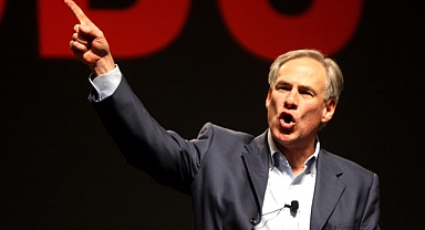 Texas binlerce göçmeni otobüsle sevk etti!