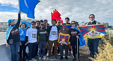 ABD'de yaşayan Uygur Türkleri, Çin Devlet Başkanı Xi Jinping'i protesto etti