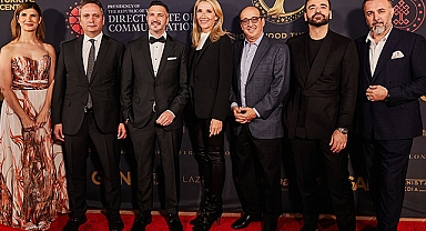 Amerika'da ilk kez bir Türk dizisinin galası yapıldı: Ünlü oyuncular galada yer aldı