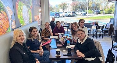 Amerika Türk Kadın Dayanışma Grubu'ndan Long Island'da kahve günü