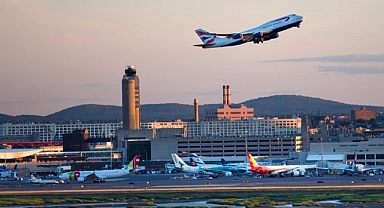 Boston Logan Havaalanı'nda kadın cesedi!
