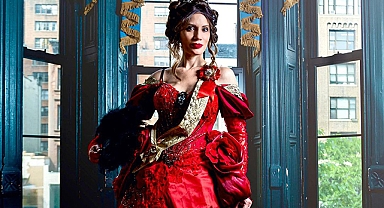 Broadway'de ilk Türk kadın sanatçı: Ayça Varlıer