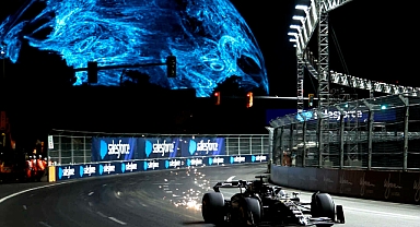 Formula 1 Las Vegas GP'sinin kazananı Verstappen oldu.