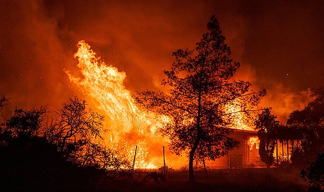 Güney California alevlere teslim: Tahliye emri verildi!