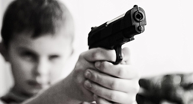 Indiana'da korkunç olay: 3 yaşındaki çocuk, 2 yaşındaki kardeşini vurdu!