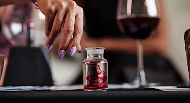 Miras İçin Sevgilisini Öldürdü!