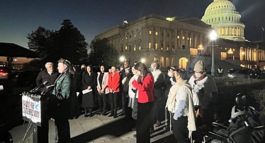Temsilciler Meclisi Üyeleri Kongre Binası önünde ateşkes çağrısında bulundu