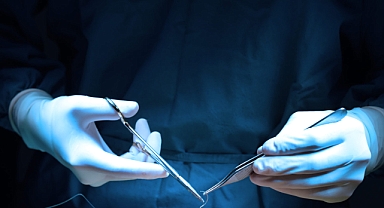 Yanlış ameliyat nedeniyle hastane ve doktorlara dava açtı!