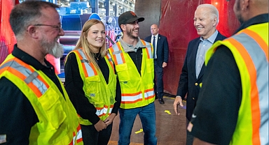 Biden'ın yaptığı şaka tepki çekti: Tüm dünyayı havaya uçurabilirim