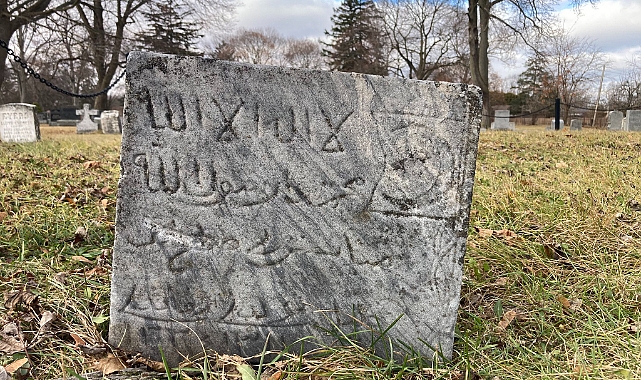 Canada'nın Brantford şehrinde Türk-Osmanlı mezar taşları!
