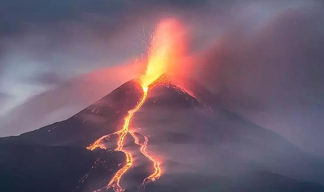 Etna Yanardağı'da volkanik hareketlilik!