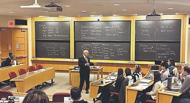 Hüsnü Özyeğin, Harvard Üniversitesi'nde hayırseverliği ile "case study" oldu