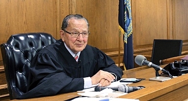 Merhametiyle tanınan ünlü hakim, tüm insanlıktan dua istedi