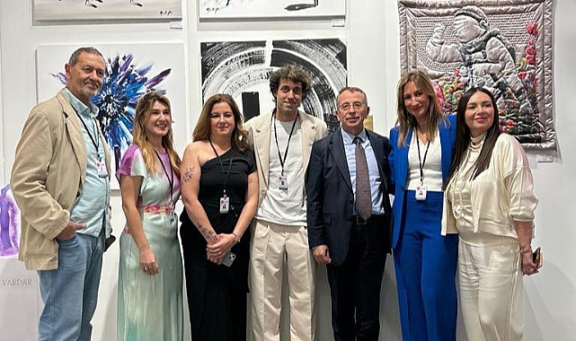 Miami Başkonsolosluğu Sanat Fuarı'nı ziyaret etti