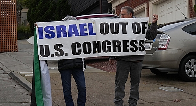 Nancy Pelosi'nin evinin önünde Gazze'ye destek eylemi