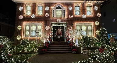 Sokaklar Noel için süslendi: Görenler büyülendi