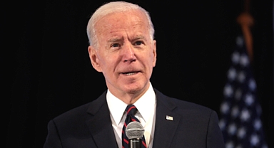 Başkan Biden'dan bir gaf daha: Trump için 'mevcut başkan' ifadesini kullandı!