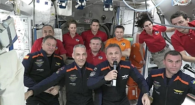 İlk Türk astronot Gezeravcı Uzay'da: Dünyaya Türkçe seslendi!