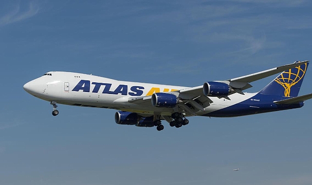 Miami'de korku dolu anlar: Boeing 747, havada alev topuna döndü