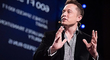 Musk tarihi gelişmeyi duyurdu: İnsan beynine kablosuz çip takıldı!