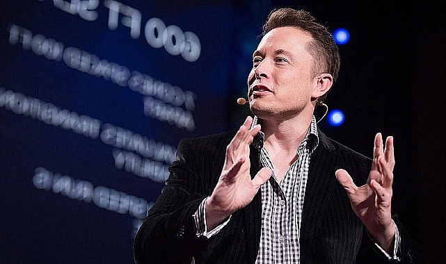 Musk tarihi gelişmeyi duyurdu: İnsan beynine kablosuz çip takıldı!