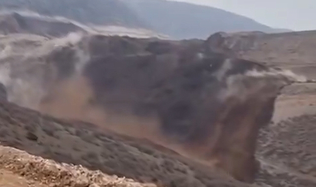 Erzincan'da altın madeninde toprak kayması! İşçiler göçük altında kaldı!