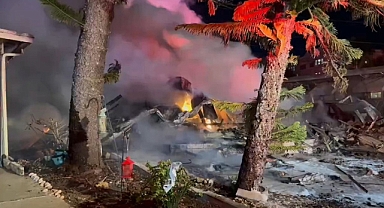 Florida'da facia: Küçük uçak, karavan parkına düştü!