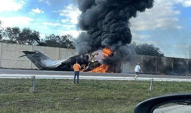  Florida'da otoyola jet düştü: 2 kişi hayatını kaybetti