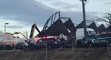 Havalimanında hangar çöktü: 3 kişi öldü, 9 kişi yaralandı