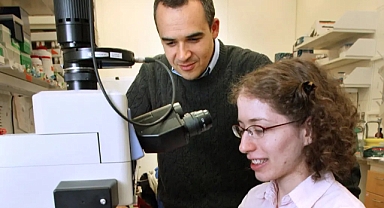 Manhattan'da lisede skandal: Kimya öğretmeni öğrencisiyle uygunsuz ilişkiye girdi