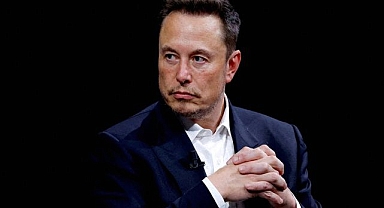 Musk'tan çığır açan 'beyin çipi' açıklaması: Düşünerek fareyi kontrol edebiliyor!
