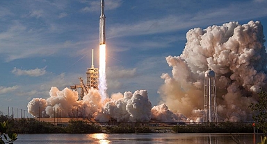 NASA, Artemis görevi kapsamında "Odysseus" aracını fırlattı