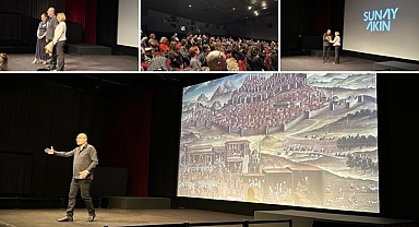 Sunay Akın, New York'ta: 'Cumhuriyet Yolunda' gösterisine yoğun ilgi