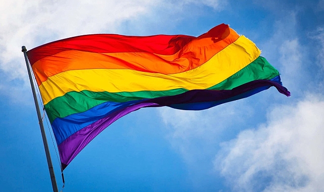Yunanistan'dan tarihi karar: Eşcinsel evlilik yasalaştı