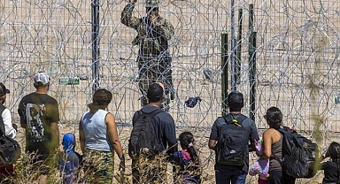 ABD Yüksek Mahkemesi, Texas'ta göçmenleri gözaltına alma yetkisini onaylandı