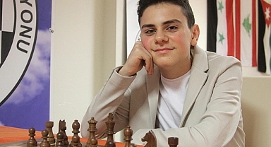 Ediz Gürel, 16 yaşında Büyük Usta (GM) ünvanını kazanarak Türkiye Satranç tarihine geçti!