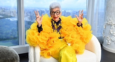 Moda dünyasının ikonu Iris Apfel, 102 yaşında hayatını kaybetti