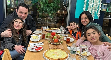 Paterson Belediye Başkanı Andre Sayegh, Ramazan ayını Türk lokantasında karşıladı