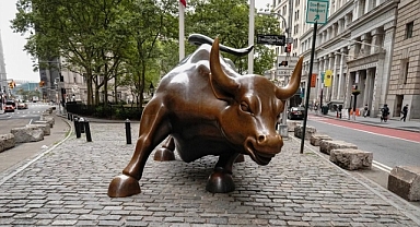 Turist akınına uğruyor: New York'un en meşhur testisi