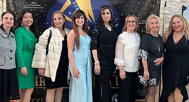 Turkish Coffee Lady'e "Kahraman Girişimci" Ödülü Verildi