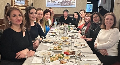 Türkiye Kadın Dernekleri Federasyonu Başkanı Canan Güllü New York'ta kadınlarla bir araya geldi