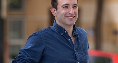 ABD'li Milyoner Youtuber, Sokaklarda Parasızlıkla Mücadele Ederken Hastalandı!