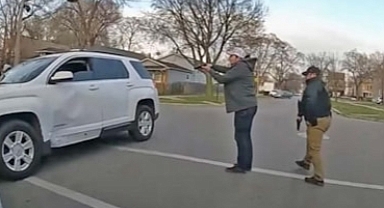 Chicago'da Şok Eden Ölümün Görüntüleri Ortaya Çıktı: Siyahi Gence 96 Kurşun!