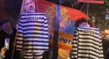 Los Angeles'taki Ermeni Diasporası, Ermenistan Başbakanı Paşinyan ve Eşini Astı!